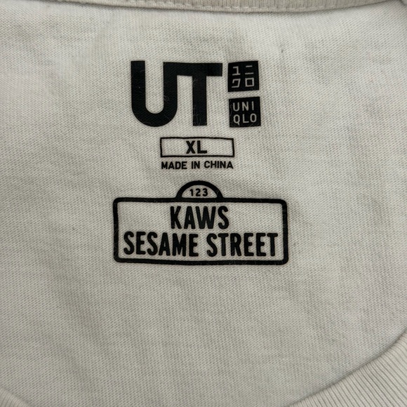 KAWS x Uniqlo UT x Sesame Street Cookie Monster/ Elmo White T-Shirt Men's XL - Picture 3 of 4